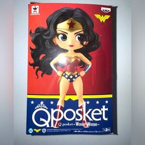 Q Posket Wonder Woman Figure